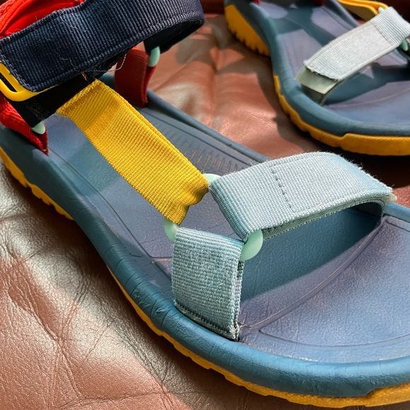 Teva Hurricane XLT2 Outdoor Voices Men's Sandals Hiking Red Blue Yellow Size 9 - Picture 6 of 10